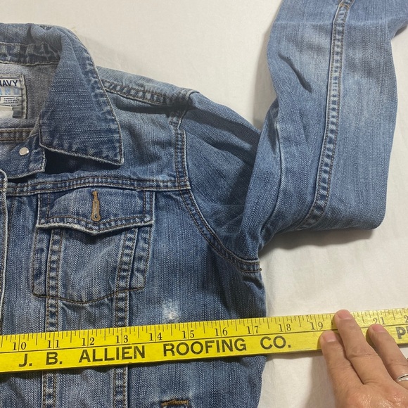Denim jacket Medium Old Navy jean jacket - Picture 10 of 11
